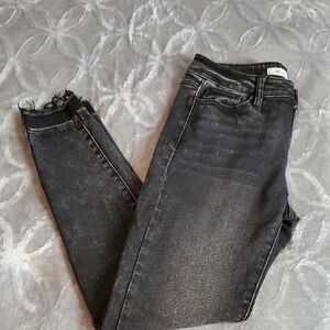 KanCan Women's Black Mid-rise Skinny Jeans - Size 27